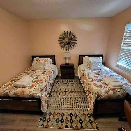 Elegant 2-Bedroom Pet-Friendly Villa W 2 Parking Spaces Хилтон-Хед-Айленд Экстерьер фото