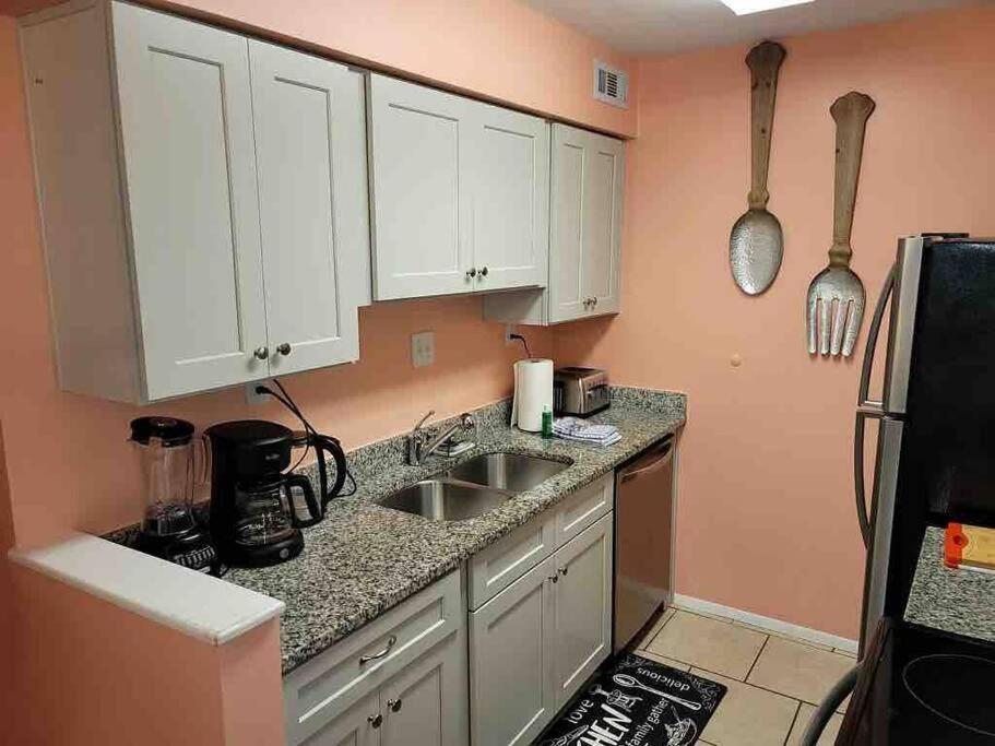 Elegant 2-Bedroom Pet-Friendly Villa W 2 Parking Spaces Хилтон-Хед-Айленд Экстерьер фото