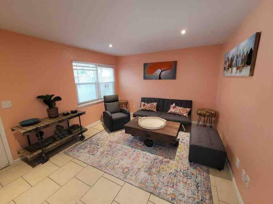 Elegant 2-Bedroom Pet-Friendly Villa W 2 Parking Spaces Хилтон-Хед-Айленд Экстерьер фото