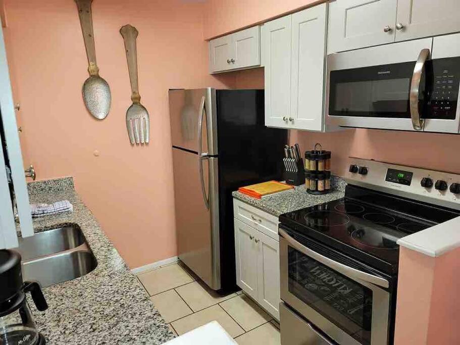 Elegant 2-Bedroom Pet-Friendly Villa W 2 Parking Spaces Хилтон-Хед-Айленд Экстерьер фото