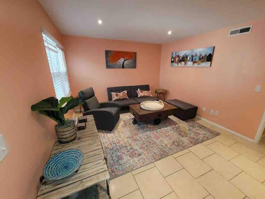 Elegant 2-Bedroom Pet-Friendly Villa W 2 Parking Spaces Хилтон-Хед-Айленд Экстерьер фото